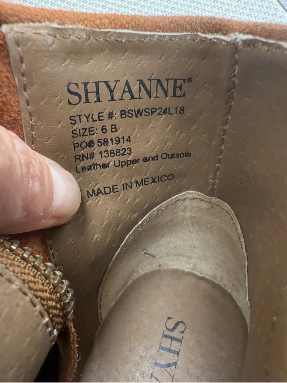 Shyanne Women’s Jodi Suede Leather Brown Western Ankle Boots Sz 6 EUC